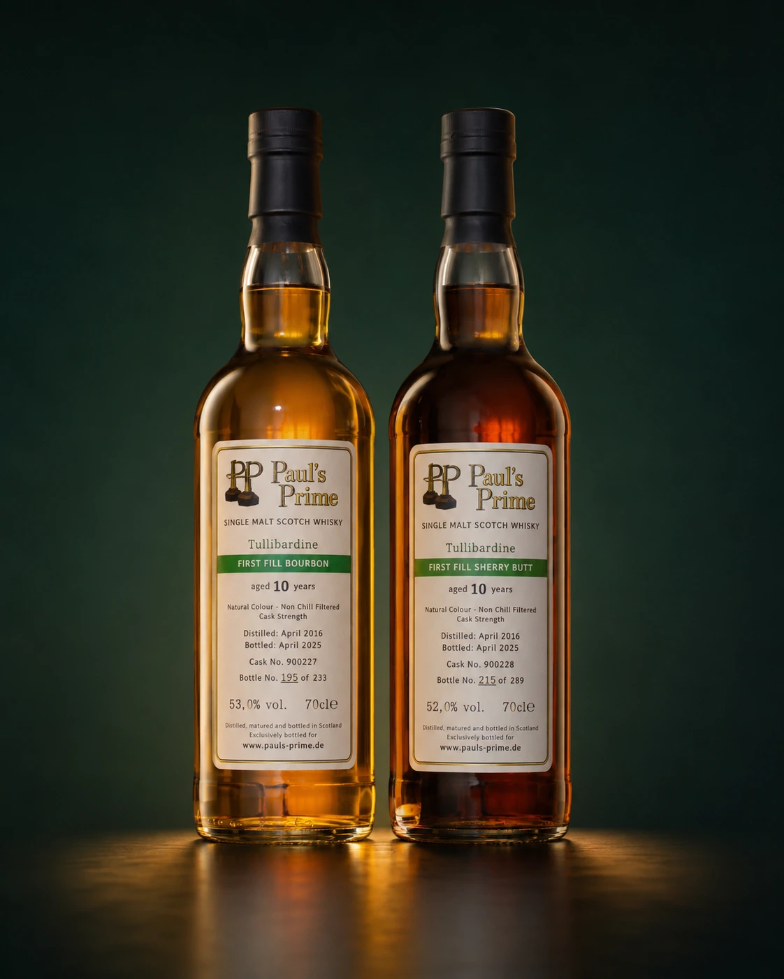 Tullibardine Doppel-Abfüllung mit zwei Flaschen im hochwertigen Studiolicht